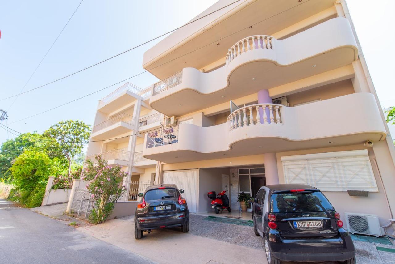 Smile Sea Apartment Kalamata Ngoại thất bức ảnh